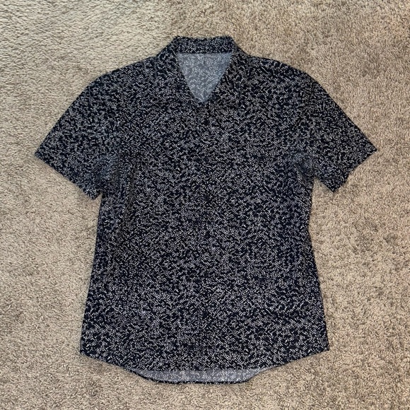 lululemon athletica Other - Lululemon Men’s Down to the Wire Slim Fit Short Sleeve Button Down Shirt
